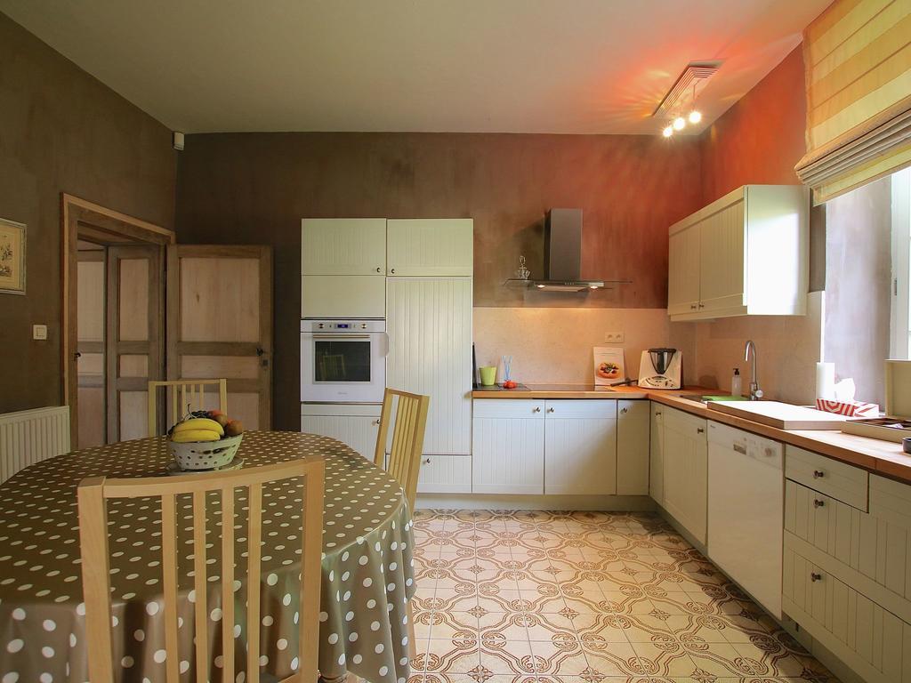 Unique Holiday Home In Virton With Jacuzzi Latour Buitenkant foto