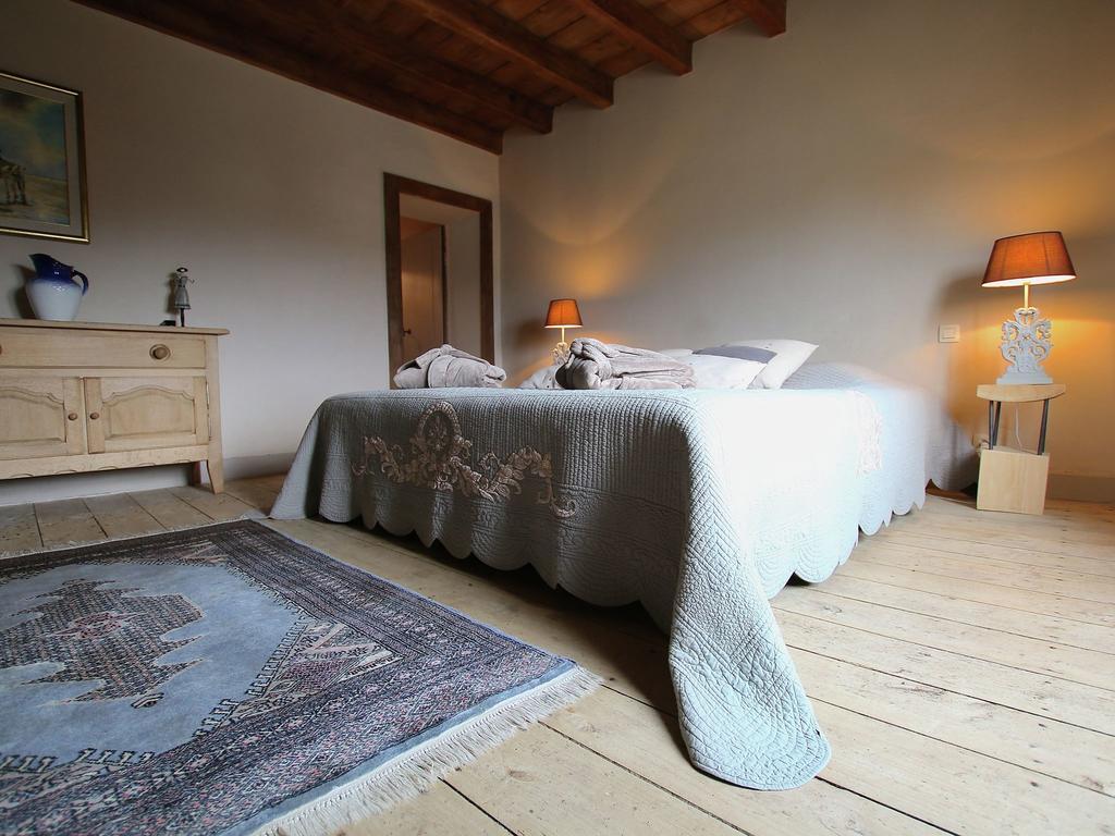Unique Holiday Home In Virton With Jacuzzi Latour Buitenkant foto