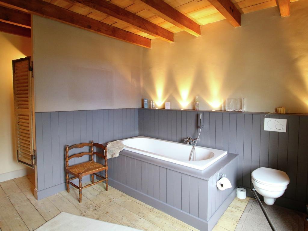 Unique Holiday Home In Virton With Jacuzzi Latour Buitenkant foto